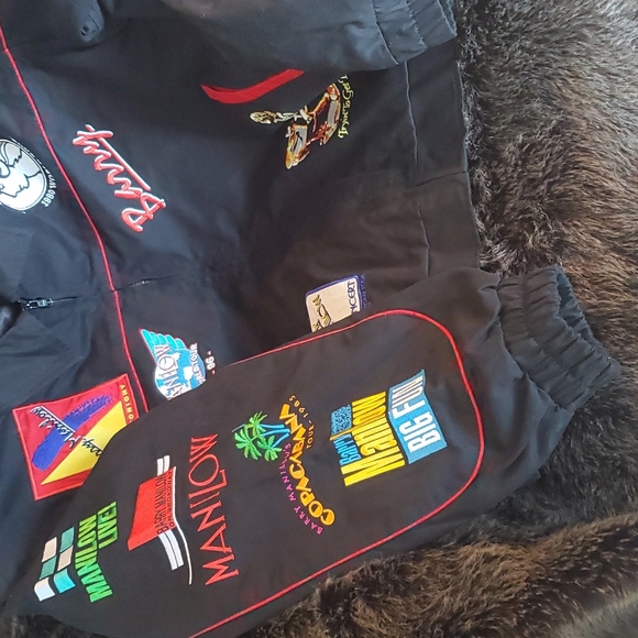 RARE BARRY MANILOW ORIGINAL AUTHENTIC MUSIC AND PASSION CONCERT JACKET - Picture 3 of 7